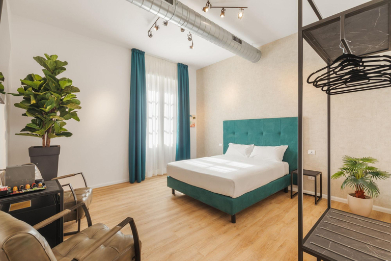 Bedroom 2, Adelante Rooms, Rome