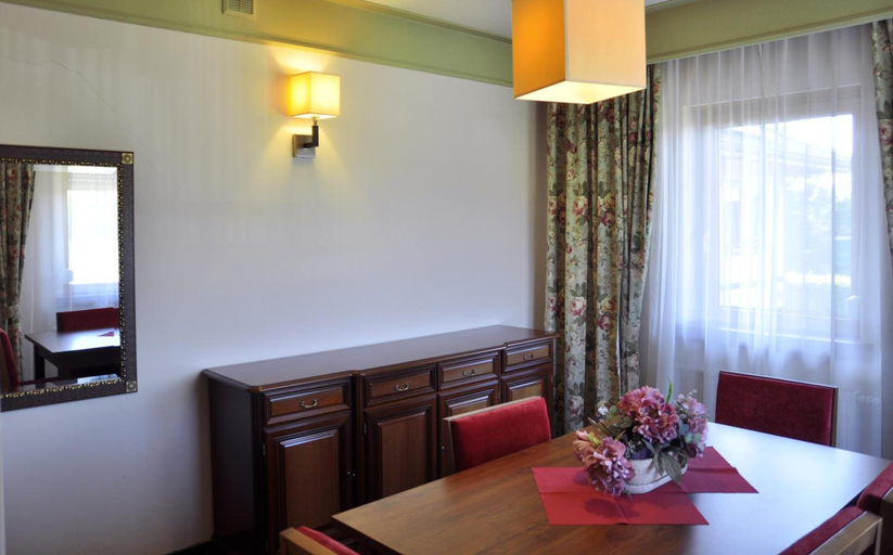 Exterior & Views 2, Ahotel, Pszczyna