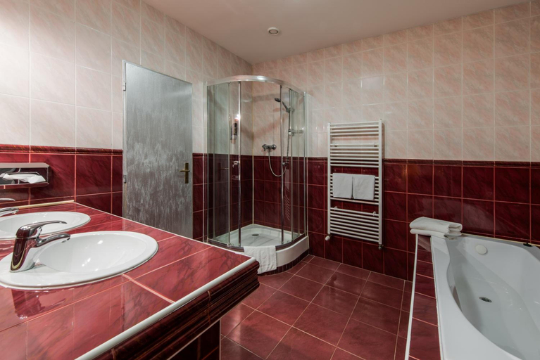 Bathroom 3, Hotel Polo, Prešov
