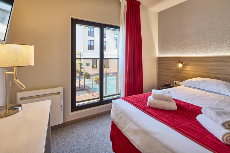 Bedroom 3, Hotel Saint Laurent, Aube