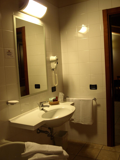 Bathroom 4, Hotel Fondo Catena, Ferrara