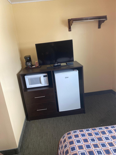 Bedroom 3, All Seasons Motel, Bruce