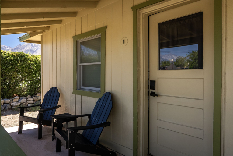 Others 5, Eastern Sierra Motor lodge, Inyo