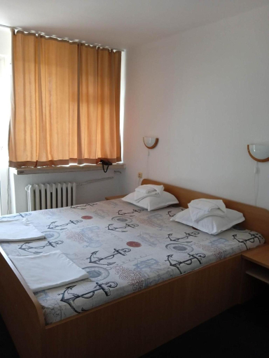 Bedroom 4, Hotel Park, Burgas