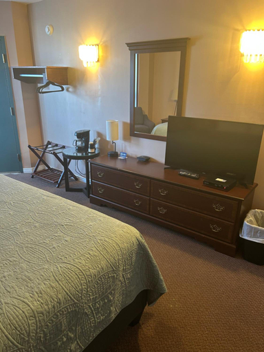 Bedroom 3, Lakeview Resort Motel, Lake Hurron