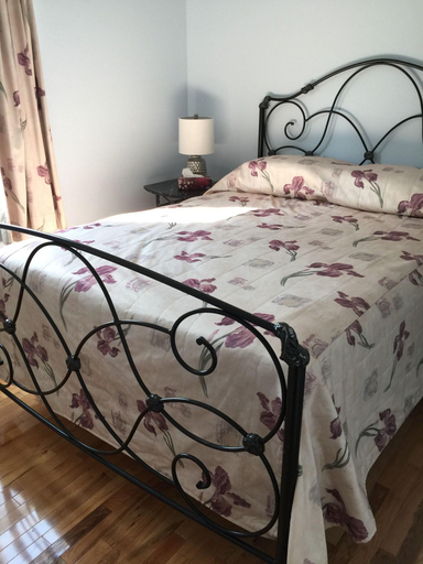 Room 4, Dreamweavers Cottages And Vacation Homes, Queens