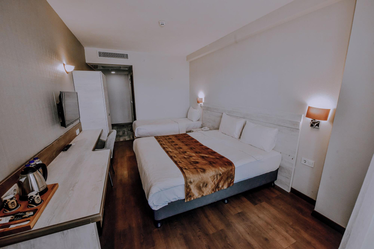 Room 3, Kanyonvadi Hotel, Merkez