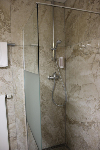 Bathroom 4, Hotel Rheinbrucke, Lörrach