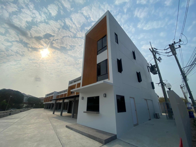 Exterior & Views 1, Nunglenkunmai Hotel, Muang Chon Buri