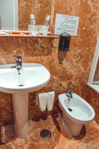 Bathroom 4, La Morona Hotel, Sevilla