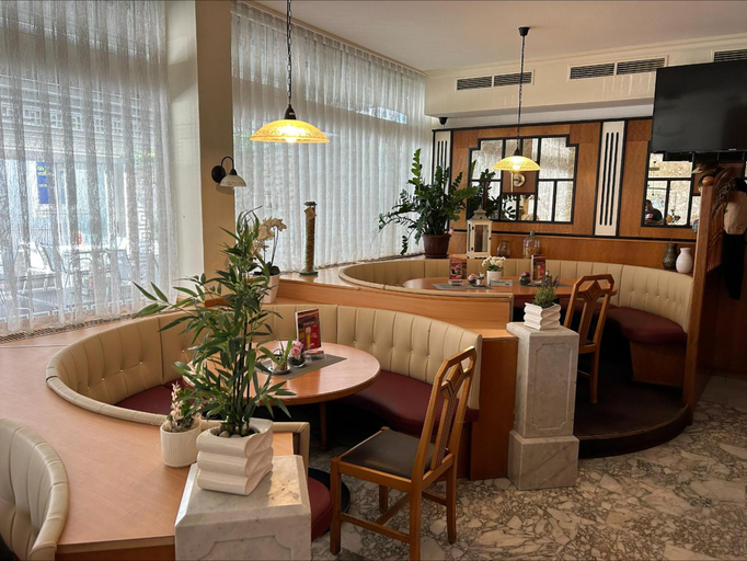 Food & Drinks 5, Am Limes Hotel, Linz Land
