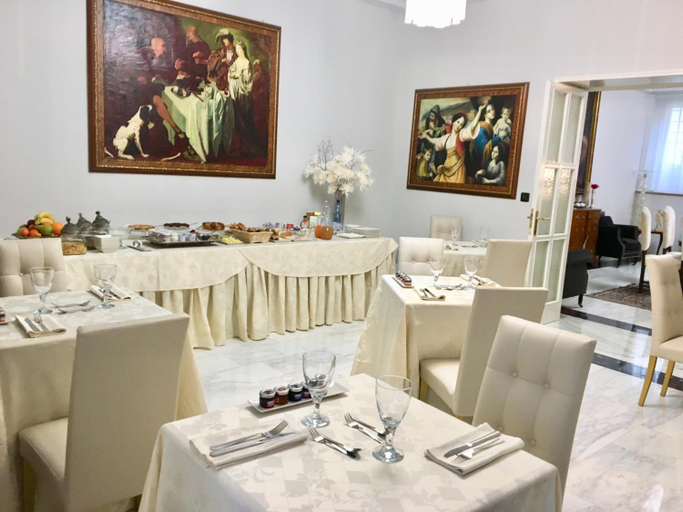 Food & Drinks 4, Martins Residence De Luxe, Ravenna