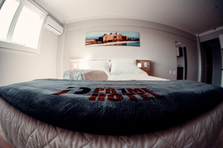 Bedroom 3, P1 Hotel, Santa Maria