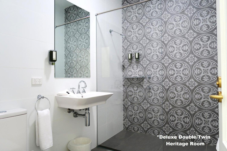 Bathroom 3, Tathra Hotel Motel, Bega Valley