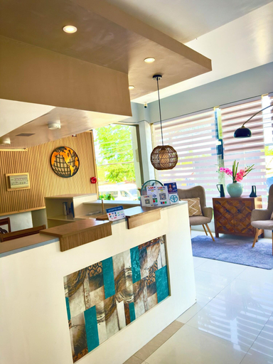 Public Area 2, Soi Suites, Talibon