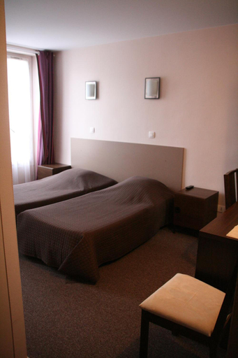 Bedroom 5, Hôtel Du Roussillon, Paris