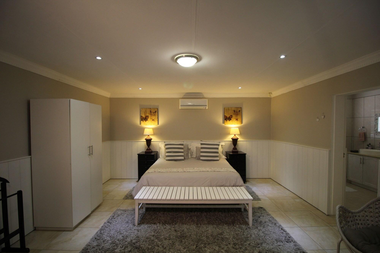 Room 2, House On Olof Palme, Windhoek Rural