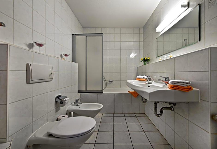 Bathroom, Hotel Katharinenhof, Zwickau