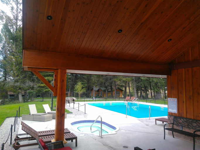 Sport & Beauty 4, Fairmont Mountain Bungalows, East Kootenay