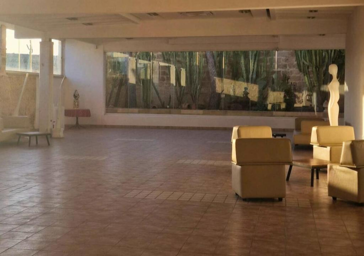 Public Area 3, Imperial Paradise, Bari