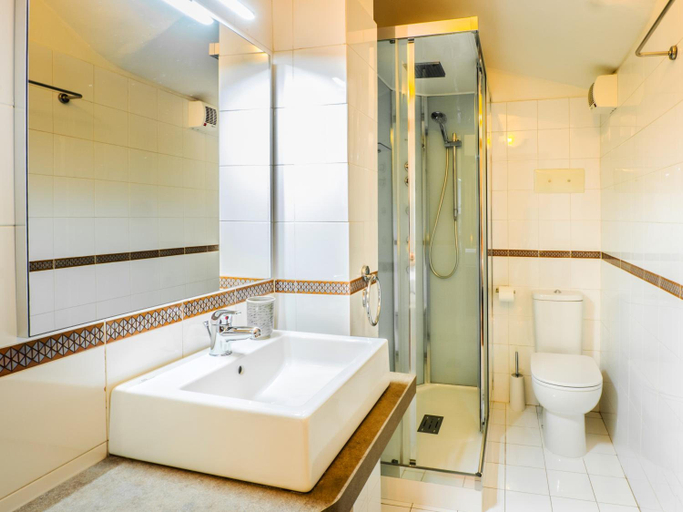 Bathroom 4, Al Vecchio Palazzo, Brescia