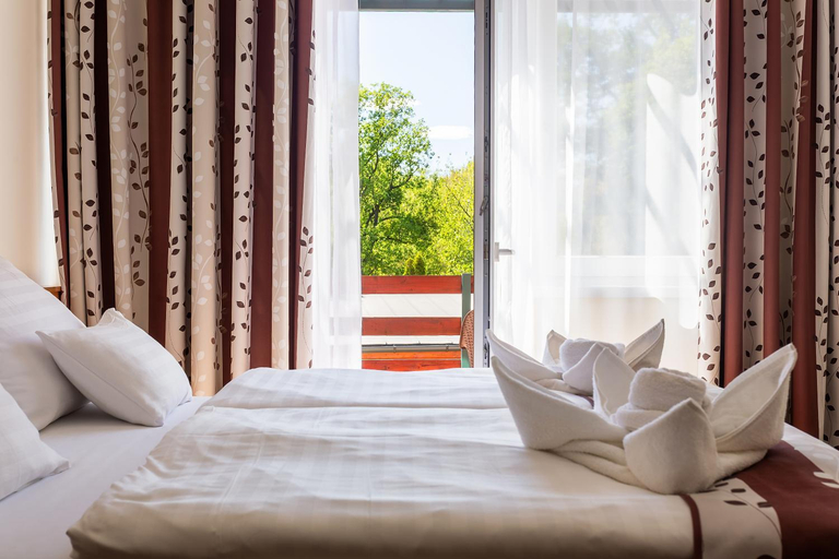 Bedroom 3, Sasto Hotel, Gyöngyös