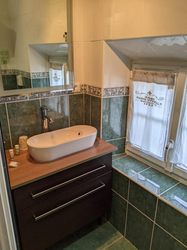 Bathroom 3, Domaine De Moresville, Eure-et-Loir