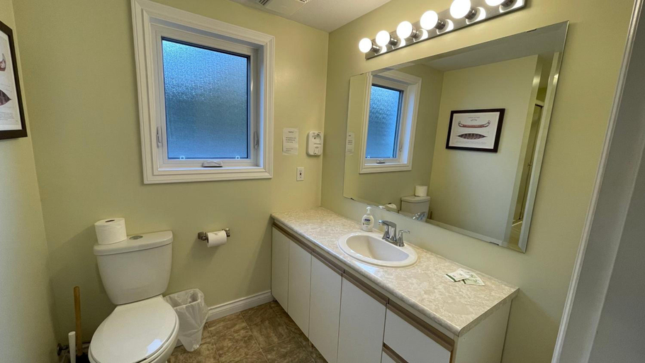 Bathroom 3, Buena Vista By The Sea, Nanaimo