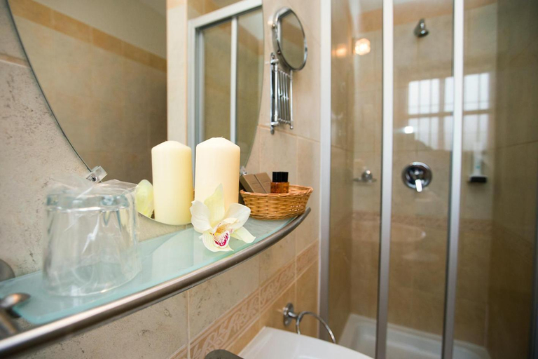 Bathroom 5, Hotel Villa Volgy Wellness Konferencia, Eger