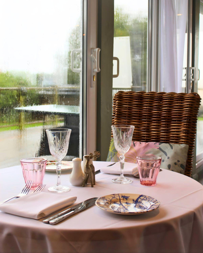 Exterior & Views 2, The Crescent Turner Hotel, Kent