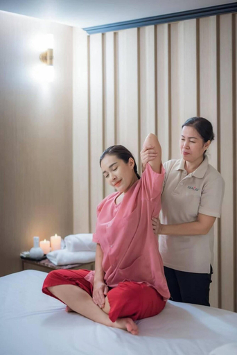 Sports and Entertainment 5, 75 2 Resident, Hua Hin