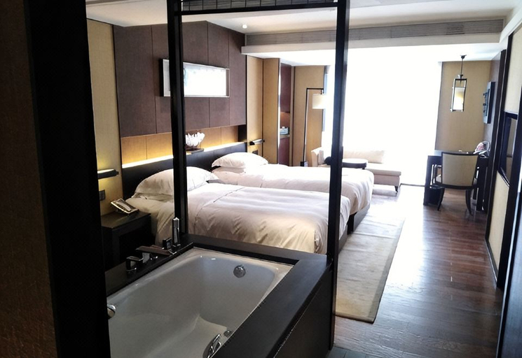 Bedroom 3, Gloria Plaza Hotel Dongsheng, Beijing