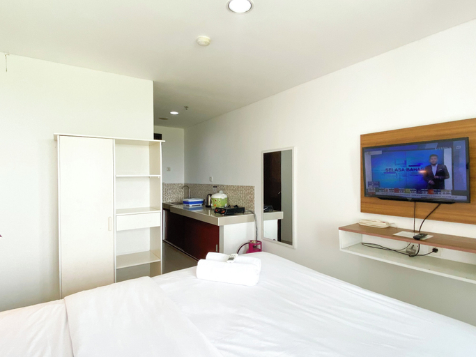 Room 5, Restful And Comfy Studio Enviro Apartment, Cikarang