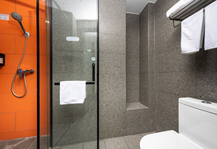 Bathroom 3, Shell Hotel Yancheng Zhongnan City, Yancheng