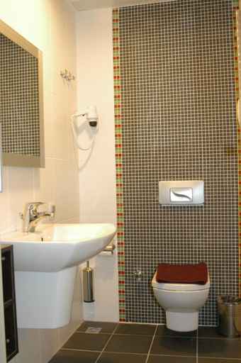 Bathroom 5, Blue Bay Platinum Hotel, Marmaris