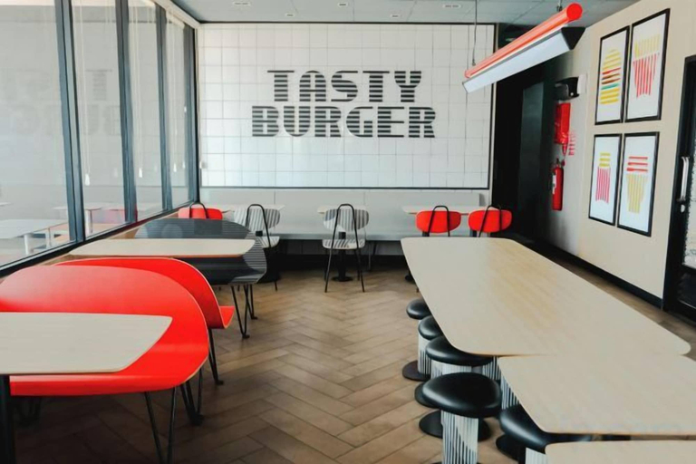 Dining 3, Aurora Rooms Riverdale, Cikarang