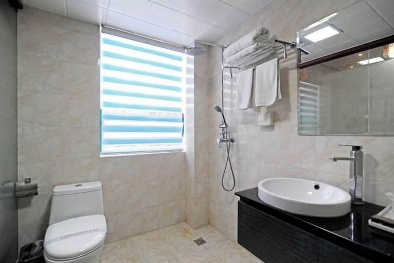 Bathroom 4, Century Business Hotel, Zunyi