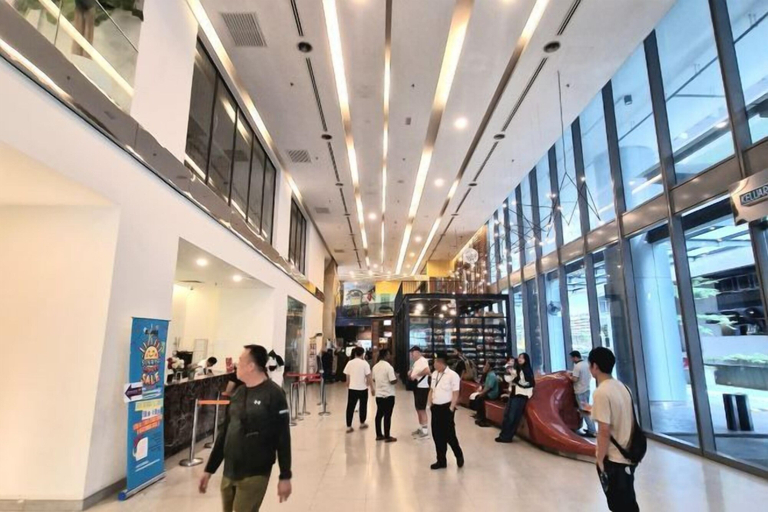 Lobby 3, Luxury Family Summer Suite KLCC 5 min walk 1BR by Amna, Kuala Lumpur