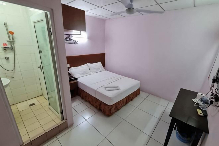 Bedroom 2, Aristo Hotel 81, Kota Kinabalu