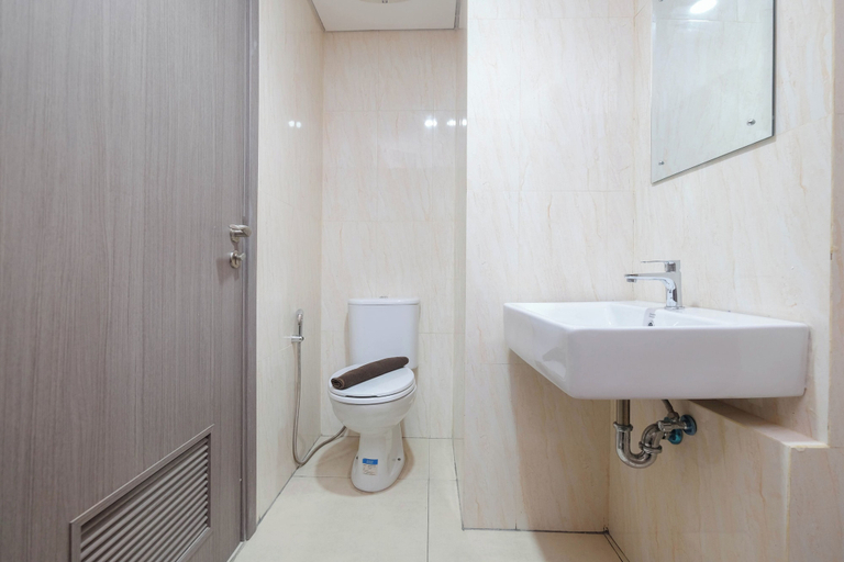 Bathroom 5, Comfort And Enjoy Living 1Br Tamansari Bintaro Mansion Apartment, Tangerang Selatan