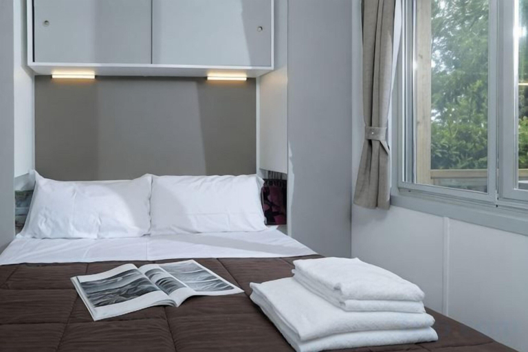 Bedroom 3, hu Park Albatros Village, Livorno