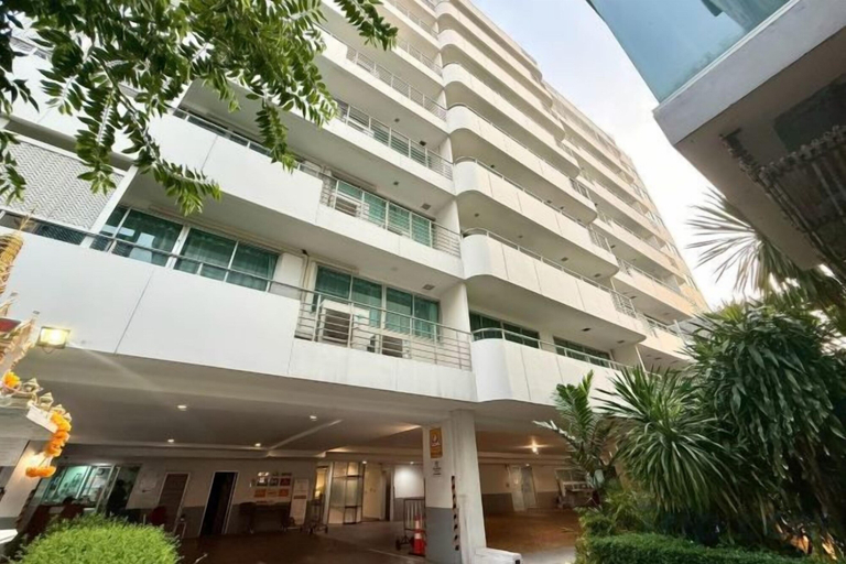 Exterior 5, CIVIC PARK Exclusive Apartment, Wattana