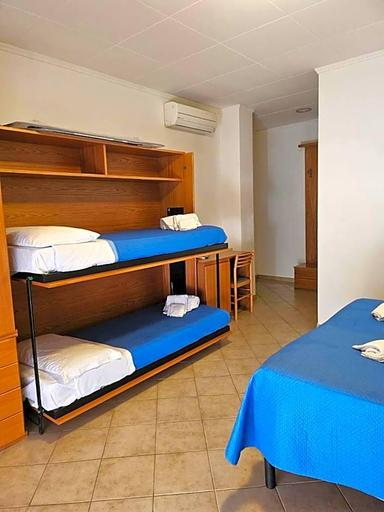 Bedroom 2, Stella Marina Residence, Livorno