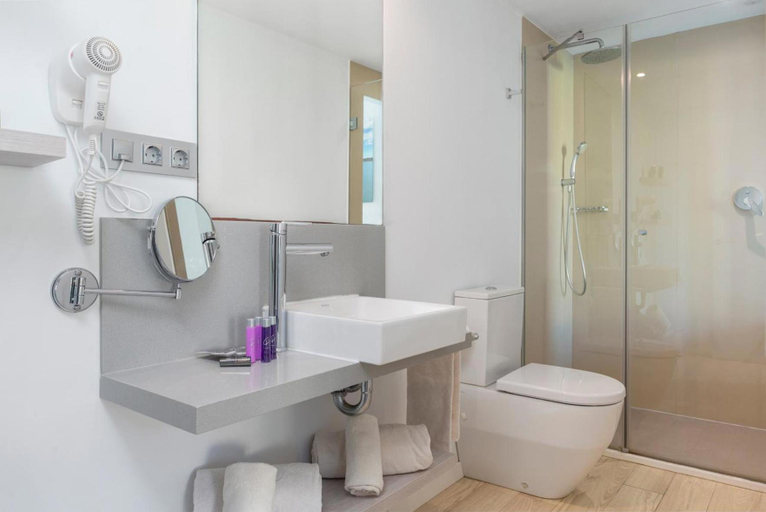 Bathroom 4, Llaut Boutique Hotel, Baleares