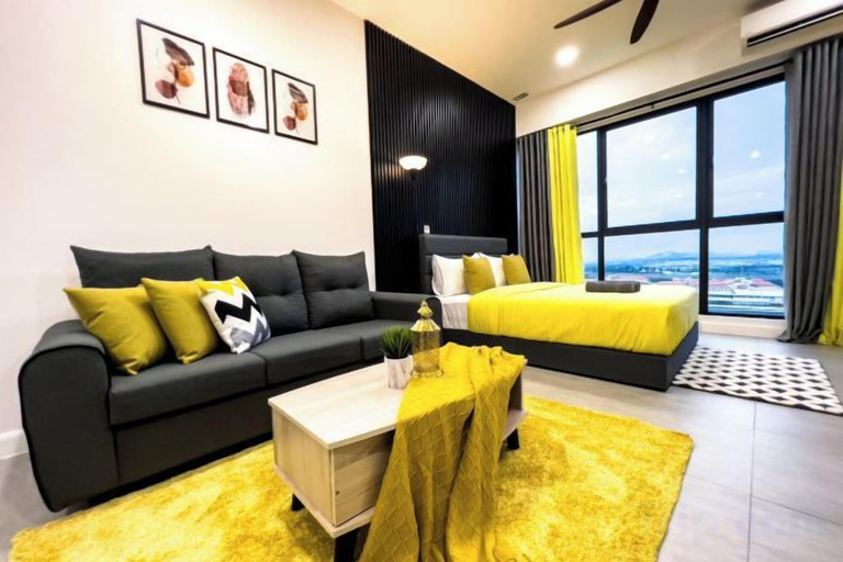 Living area, Bell Suites - KLIA Transit Train - Sepang, Sepang