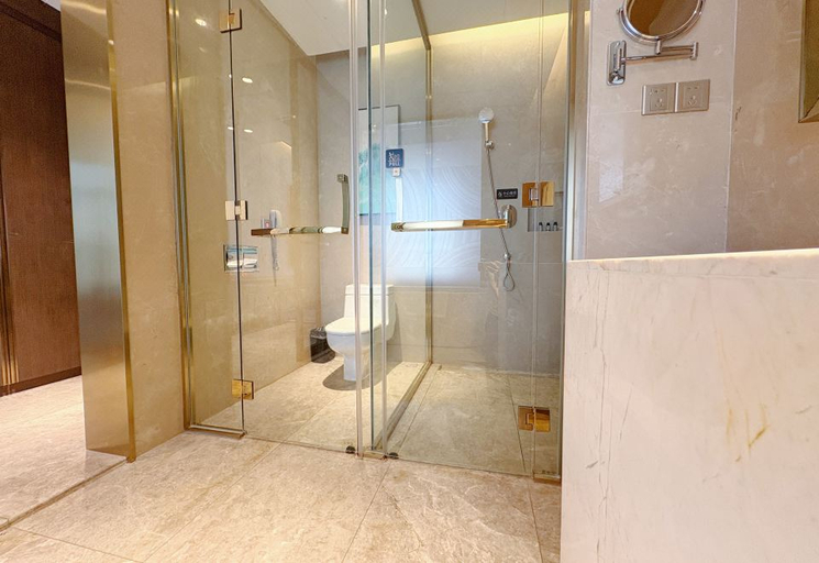 Bathroom 4, Xijiang International Hotel, Yichang