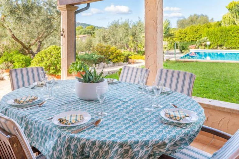 Outdoor dining 5, REYNES - Rustic villa with private pool and free Wi-Fi, Baleares