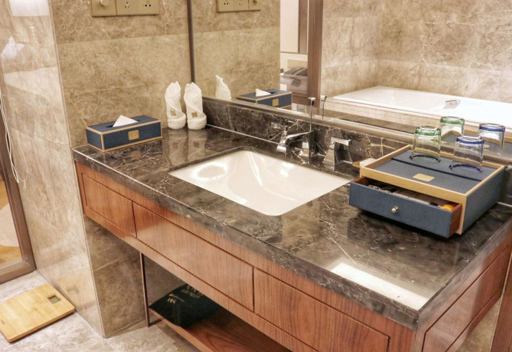 Bathroom, Dechen Jinling Hotel, Anqing