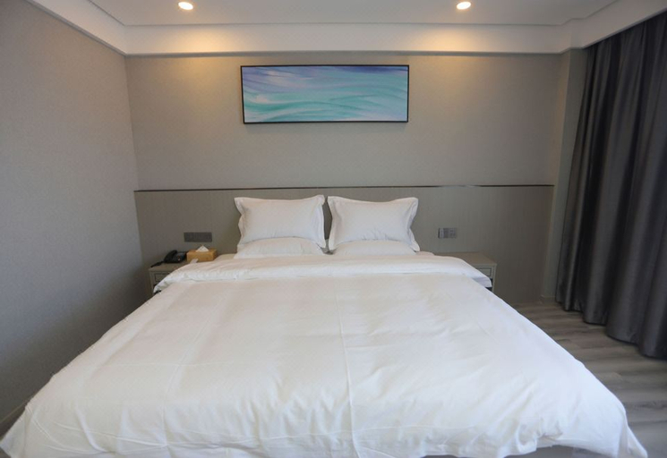 Bedroom, Huatián Hotel (Rudong Yangkou Port Development Zone), Nantong