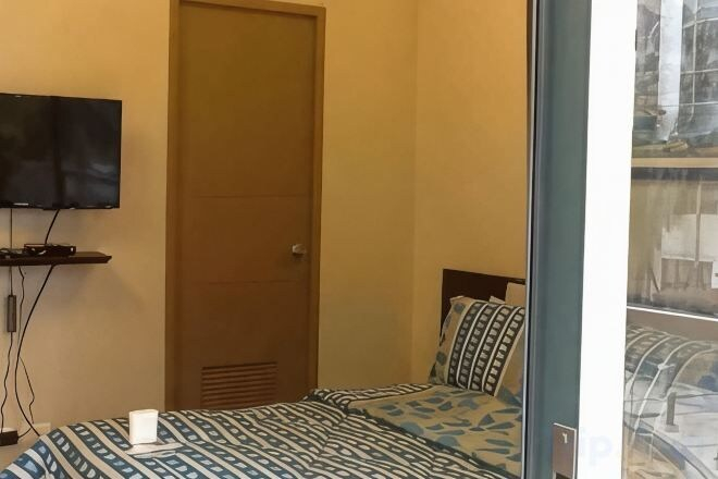 Others 5, Palm Tree Genlex Condo, Pasay City